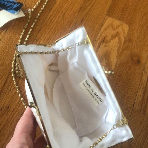 White beaded evening bag - Picture 3 of 3